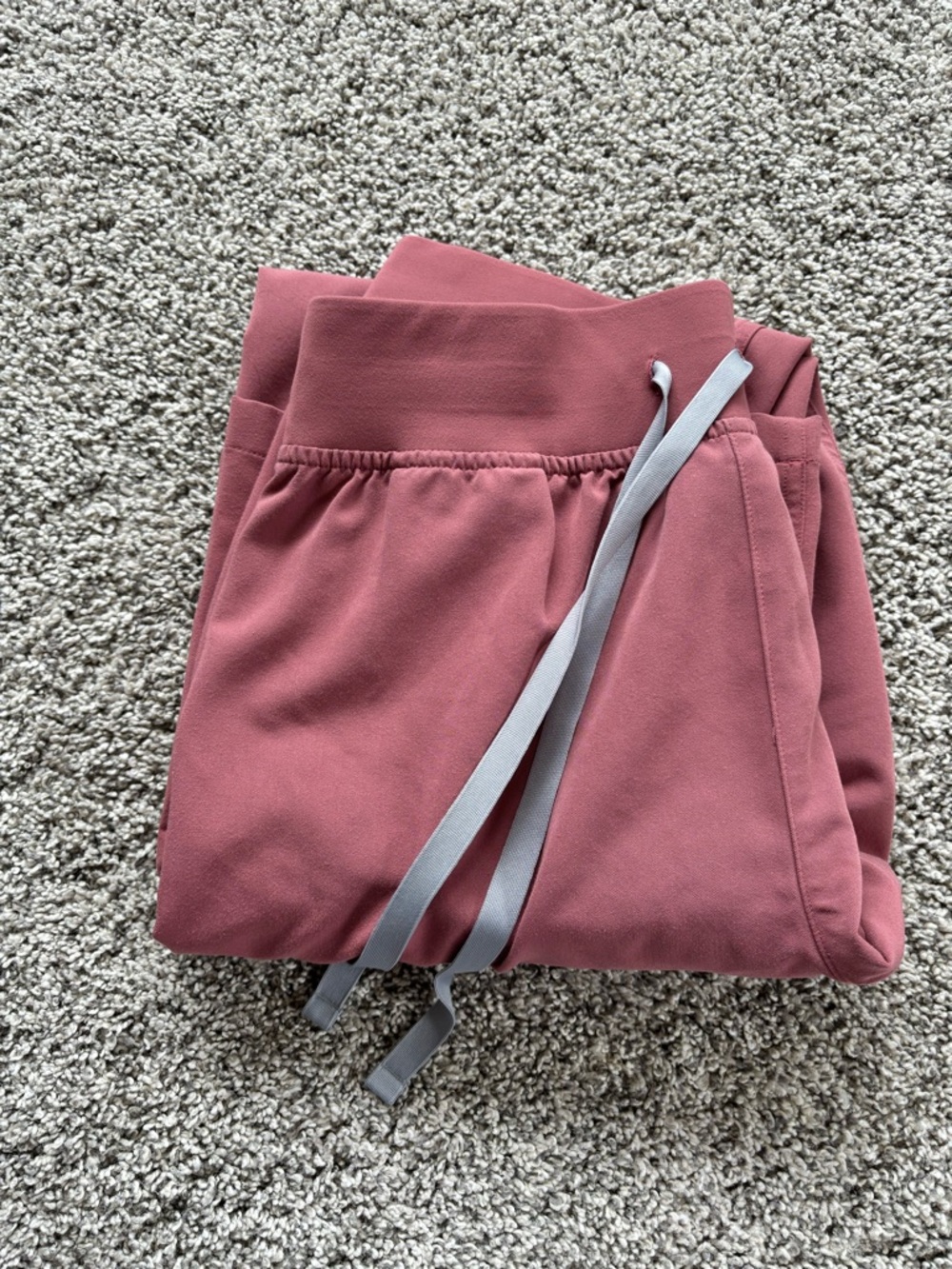Women’s Figs Scrub Pants
Livingston Basic
Small Tall
